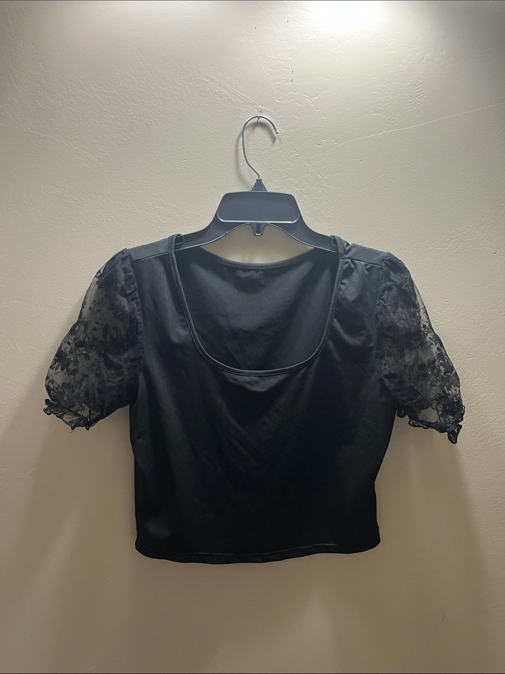 SHEIN Black Scoop Neck Puff Sleeve Blouse